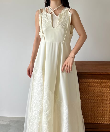tulle layered cutting camionepiece