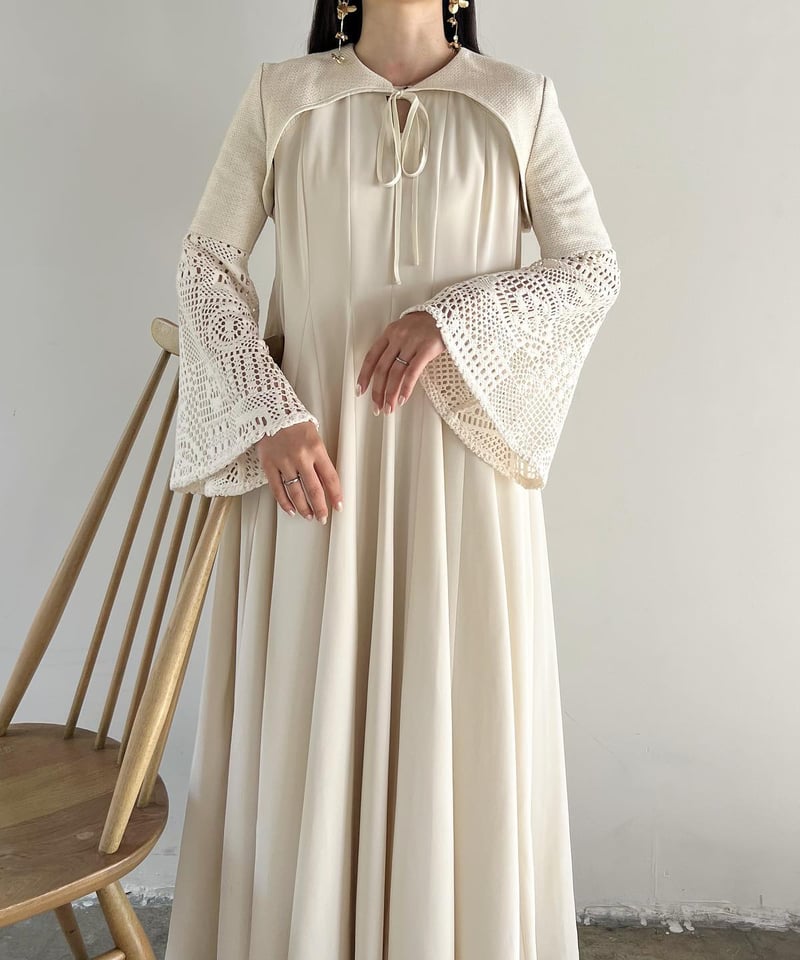 flare lace sleeve short bolero | AÉRMA boutique 