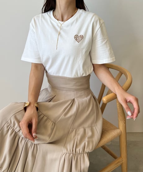 AÉRMA heart logo Tshirt