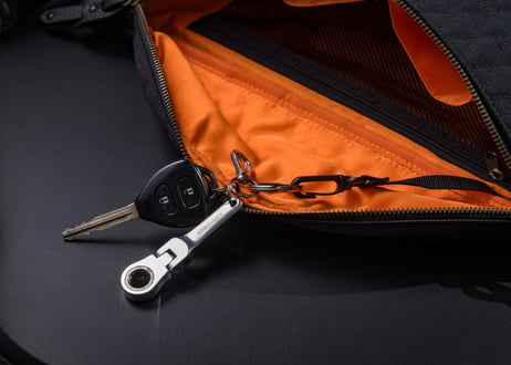 【DLMS】 OLDisNEW 'Old light' 軽量クロスボディバッグ DLM-441 CORDURA(ｺｰﾃﾞｭﾗ)