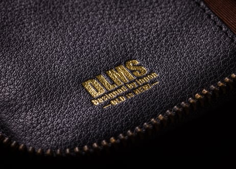 【DLMS】ラウンドファスナー ミドルサイズ レザーウォレット 'Dig' DLM-853