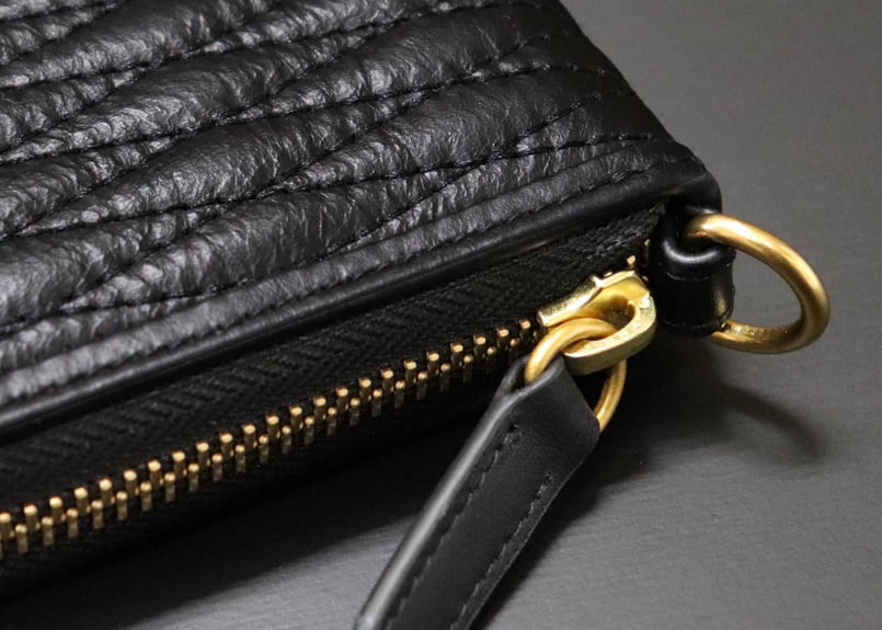 DLMS ダイヤステッチラウンドジップ長財布　新品未使用品。 DLMS】ダイヤステッチ ラウンドジップ長財布 'Crazy diamond