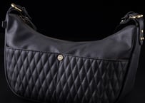 【DLMS】ｼｮﾙﾀﾞｰﾊﾞｯｸﾞ 'Boogies' ﾊﾞﾅﾅｼｮﾙﾀﾞｰ DLM-128 Vegan leather(ｳﾞｨｰｶﾞﾝﾚｻﾞｰ)