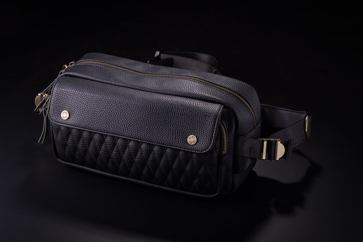 DLMS】ｸﾛｽﾎﾞﾃﾞｨﾊﾞｯｸﾞ 'BEAT' DLM-445 Vegan leathe