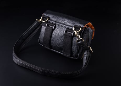 【DLMS】 OLDisNEW  'chelsea' ﾐﾆｼｮﾙﾀﾞｰﾊﾞｯｸﾞ DLM-127 Vegan leather(ｳﾞｨｰｶﾞﾝﾚｻﾞｰ)