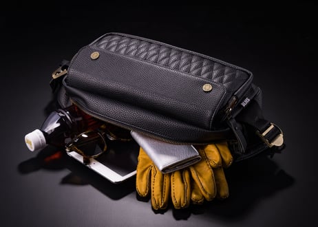 【DLMS】ｸﾛｽﾎﾞﾃﾞｨﾊﾞｯｸﾞ 'BEAT' DLM-445 Vegan leather(ｳﾞｨｰｶﾞﾝﾚｻﾞｰ)