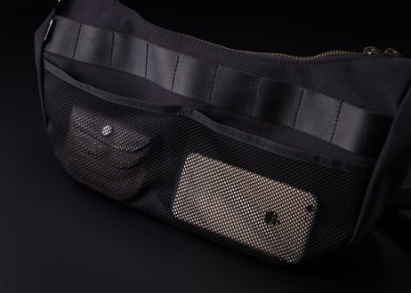 【DLMS】ｼｮﾙﾀﾞｰﾊﾞｯｸﾞ 'Boogies' ﾊﾞﾅﾅｼｮﾙﾀﾞｰ DLM-128 Vegan leather(ｳﾞｨｰｶﾞﾝﾚｻﾞｰ)