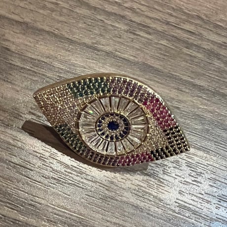 Big eye ring