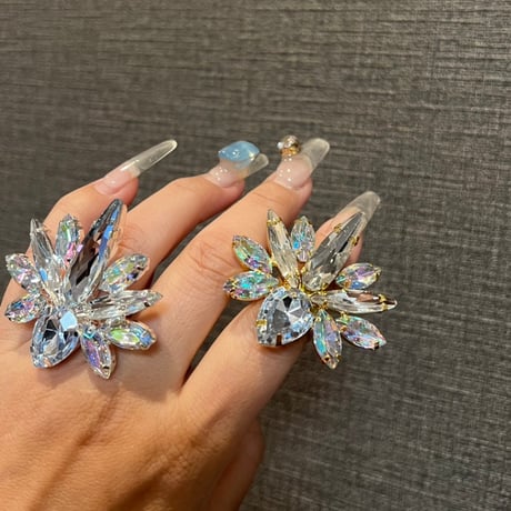 Lotus ring