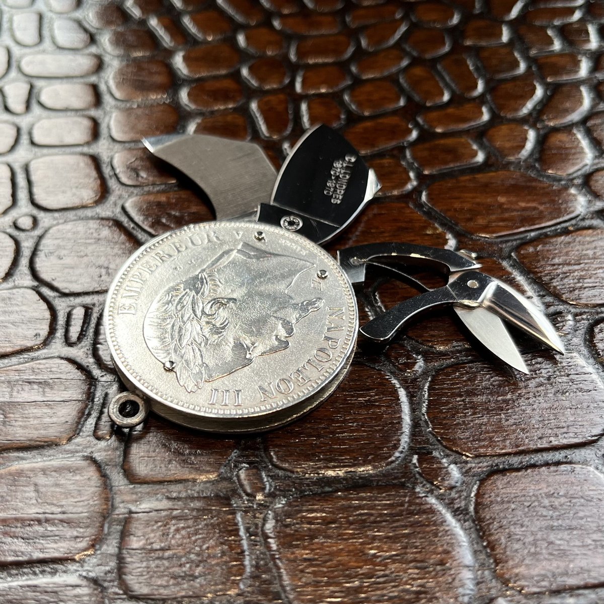 ELOI エロア コインナイフ フランスヘラクレス 5フラン銀貨 1875年 ELOI エロア コインナイフ フランスヘラクレス 5フラン銀貨 1875年