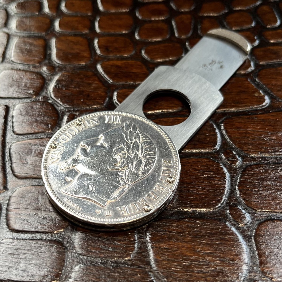 ELOI PERNET 1869 銀貨 シガーカッター | G of R & Co.