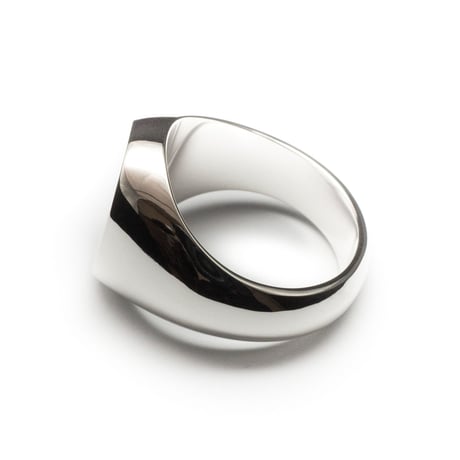 SIGNET RING OVAL FACE  15 x 13mm
