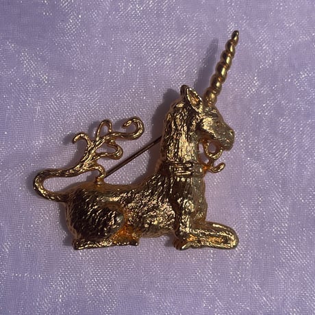 NY metropolitan museum unicorn brooch