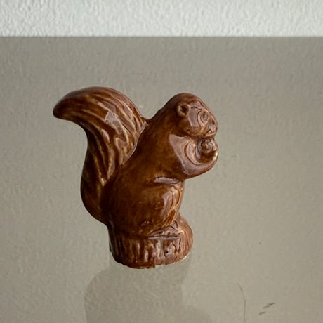 England Whimsies WADE Squirrel ③
