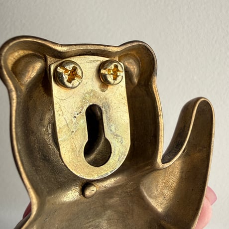 Bear hook