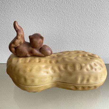 Squirrel on the nuts