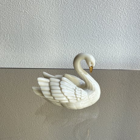 LENOX swan