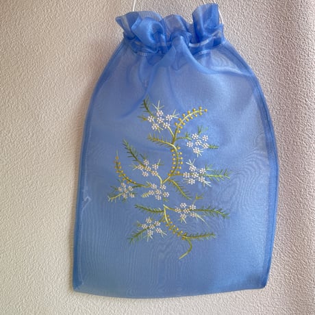 Mimosa pouch medium