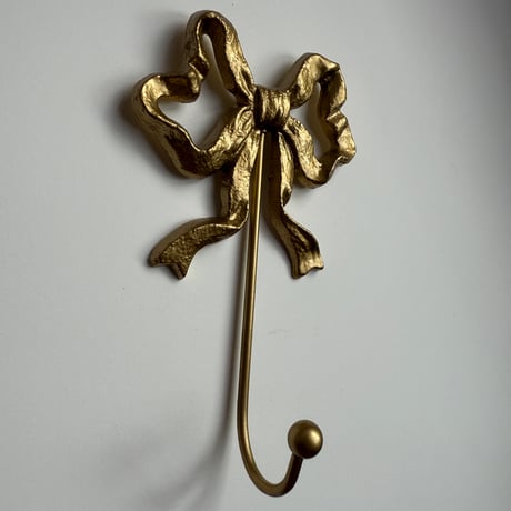 Ribbon hook