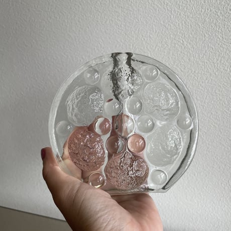 Glass flower vase