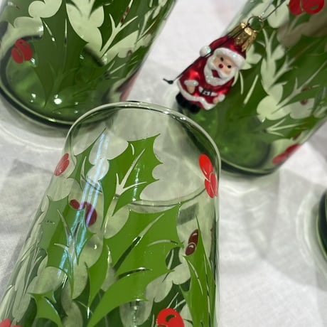 Anchorhocking Holly Wreath