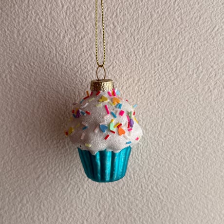 Cupcake glass ornament USA