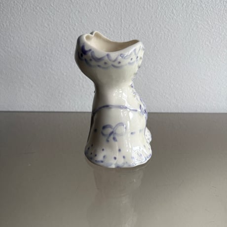 Dress flower vase purple