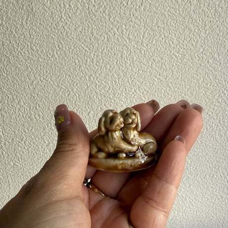 England Whimsies WADE Dog beige