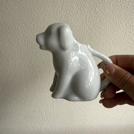 Dog pitcher