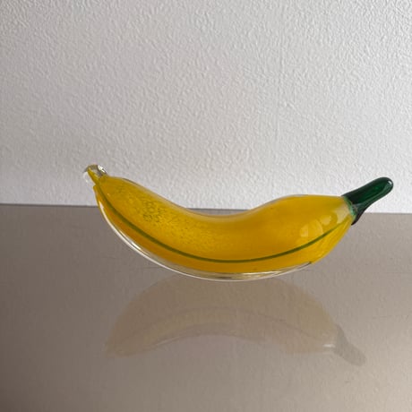 Glass banana