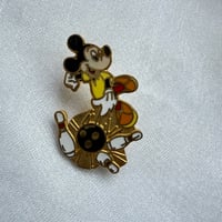 Mickey bowling pin