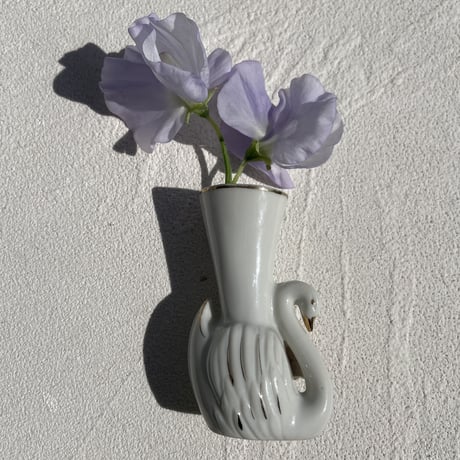 Mini flower vase swan