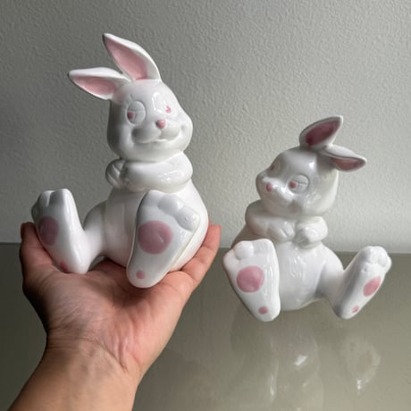 Rabbit bookend