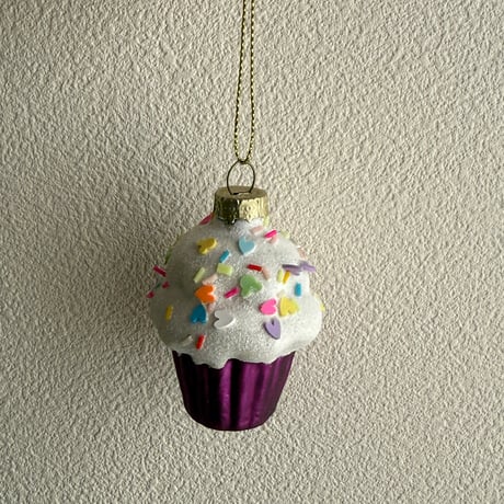 Cupcake glass ornament USA