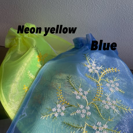 Mimosa pouch medium