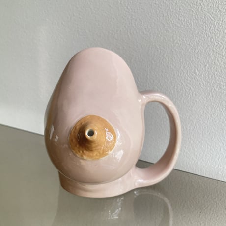 Boob pitcher