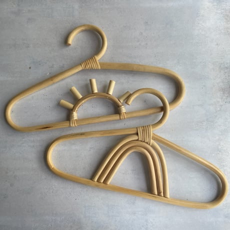 Bamboo kids hanger rainbow