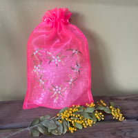 Mimosa heart pouch medium