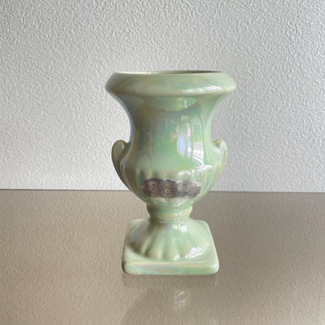 Green aurora vase