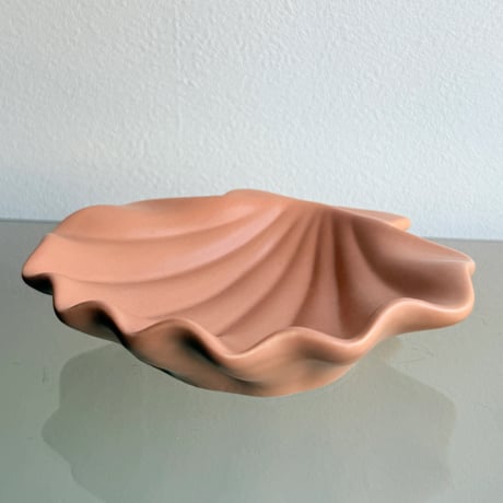 Shell soap dish