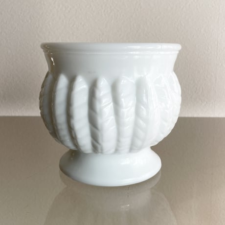 Randall milk glass bowl