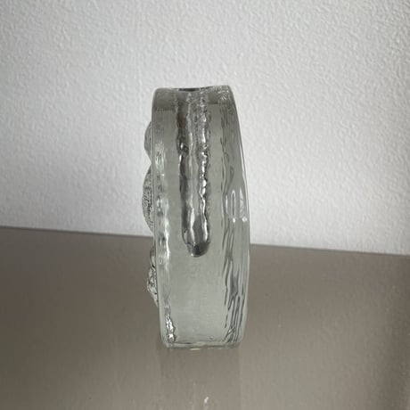Glass flower vase