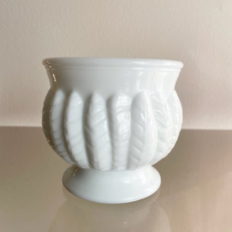 Randall milk glass bowl