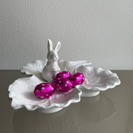 Rabbit and leaf  tray