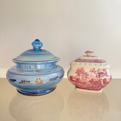 France flower handprint glass pot