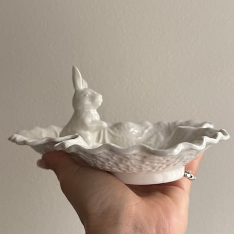 Rabbit and leaf  tray