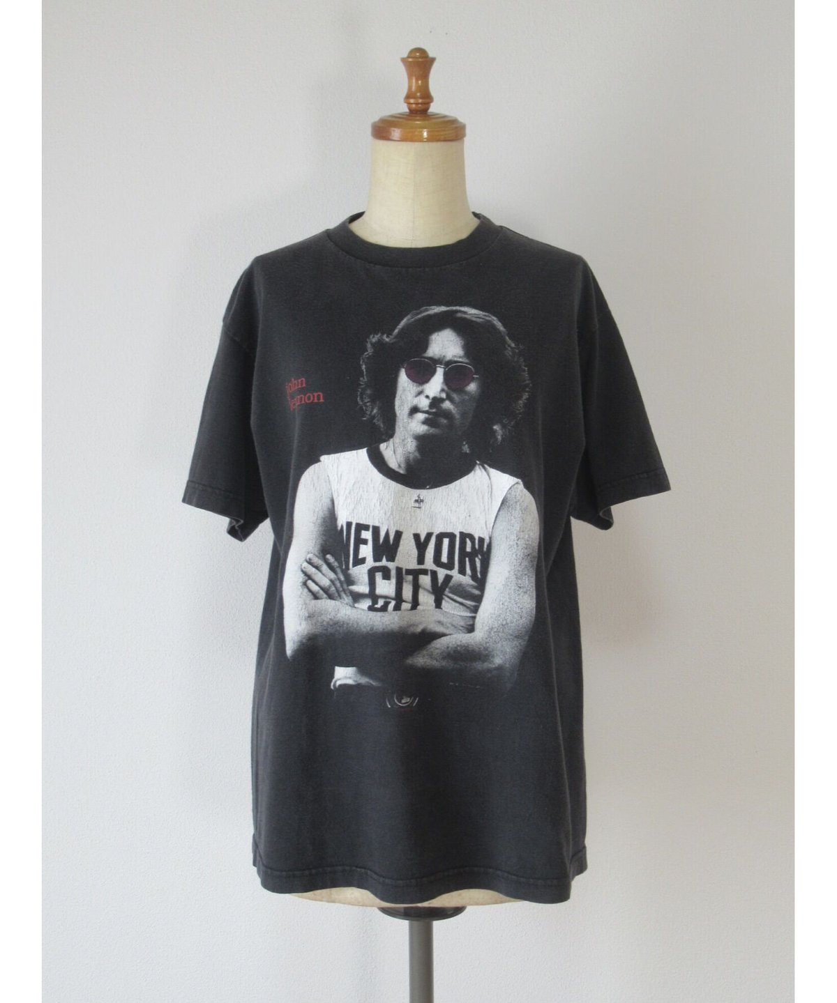 90s USA John Lennon photo by Bob Gruen print T-...