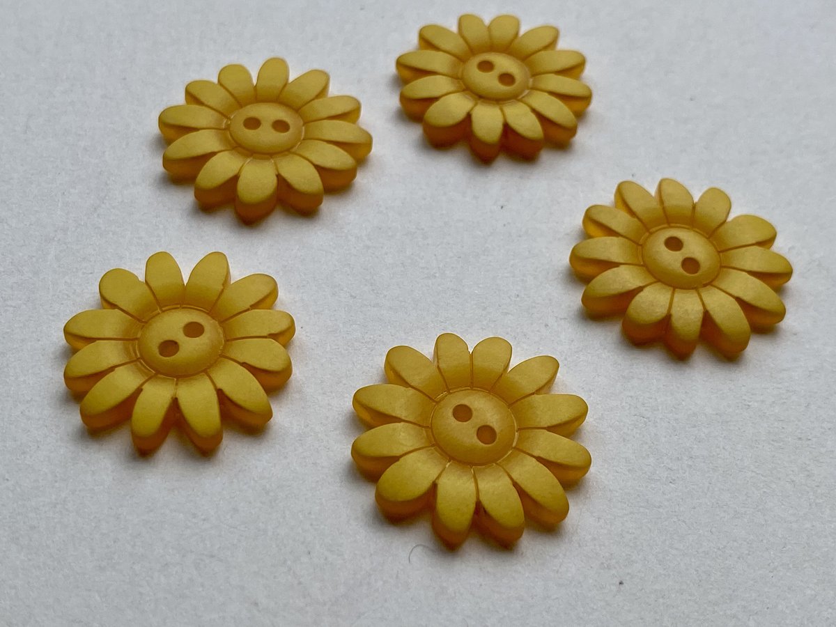 🇫🇷ラドログリー☆フランス製☆ボタン☆お花デザイン☆黄色☆la