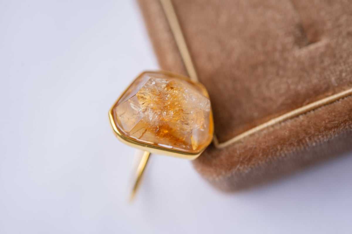 亀型（シトリン） シトリン | 宝石・貴金属製品卸 | 有限会社 一瀬