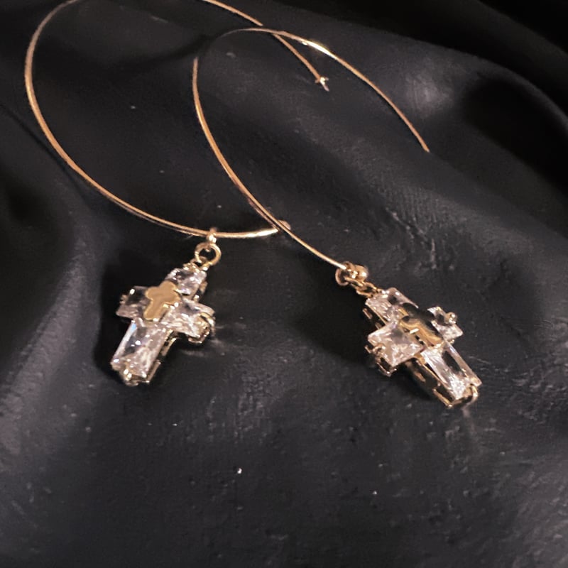 MandC♡typeZ zirconia cross hoop pierce | Hottest